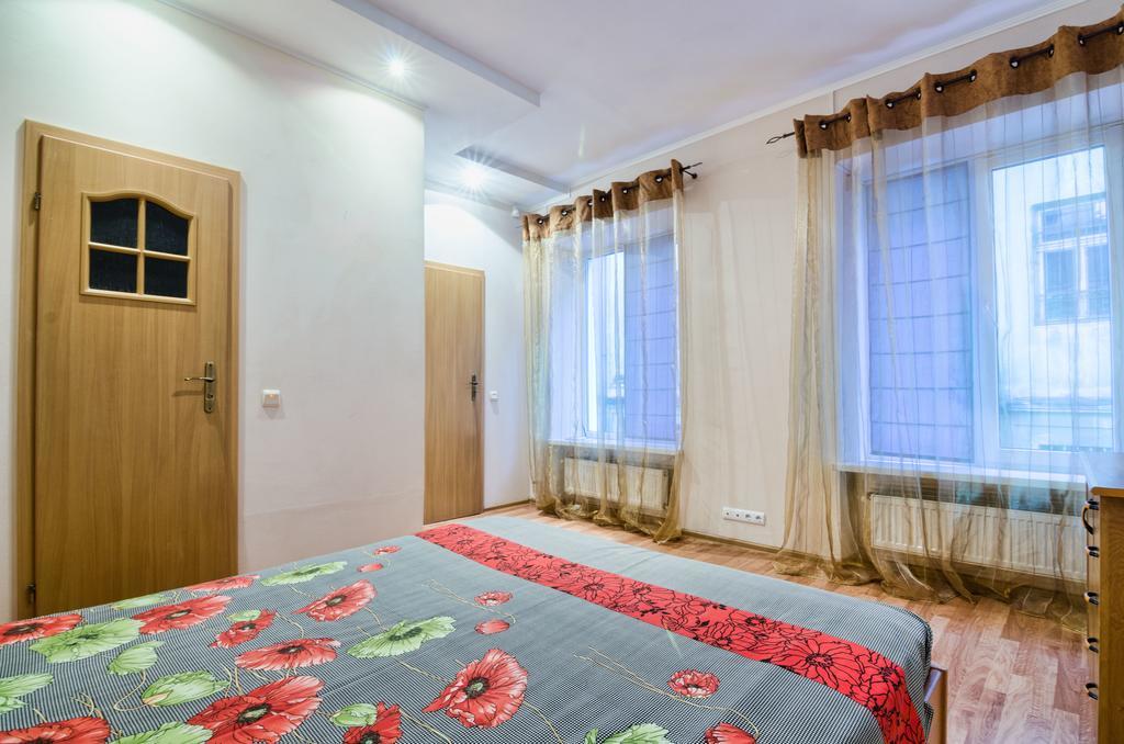 Apartamenty Lesi Ukrainky 17 Lviv Luaran gambar